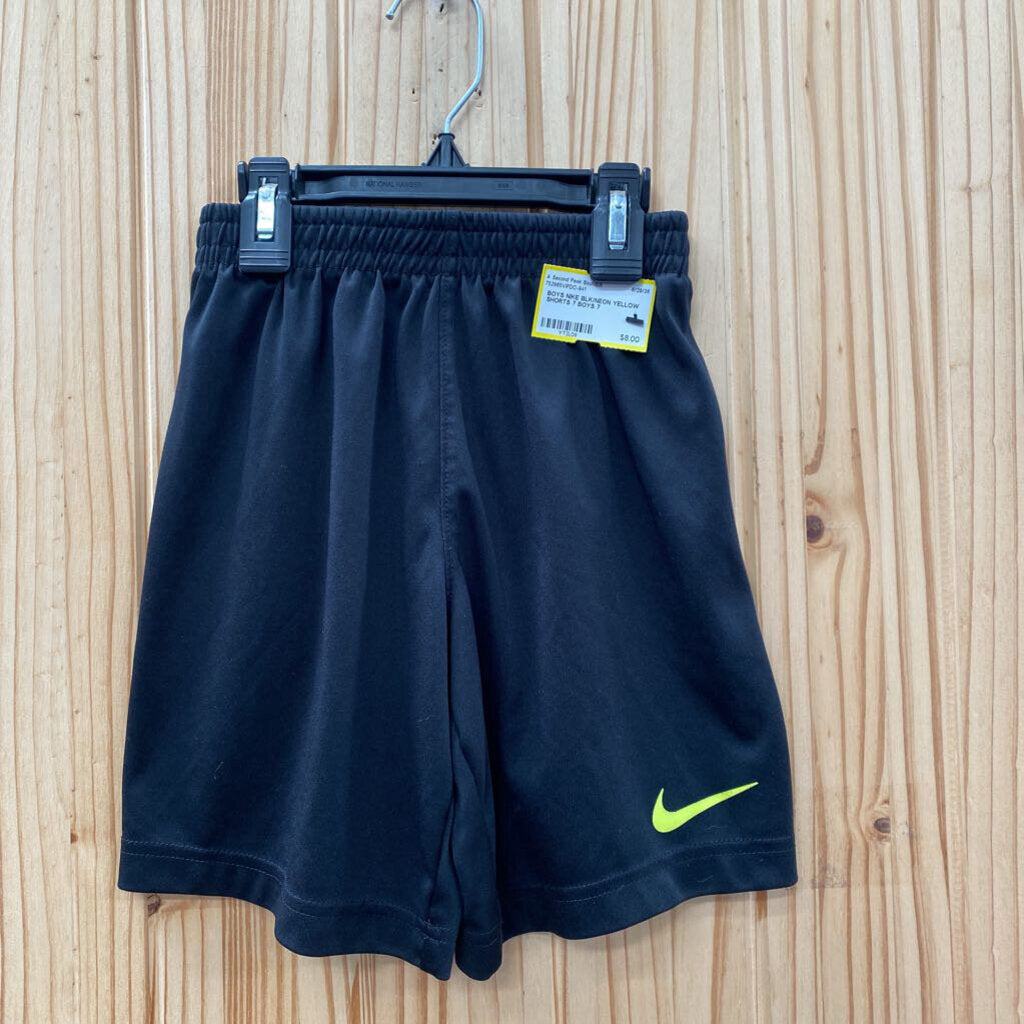 BOYS NIKE BLK/NEON YELLOW SHORTS 7