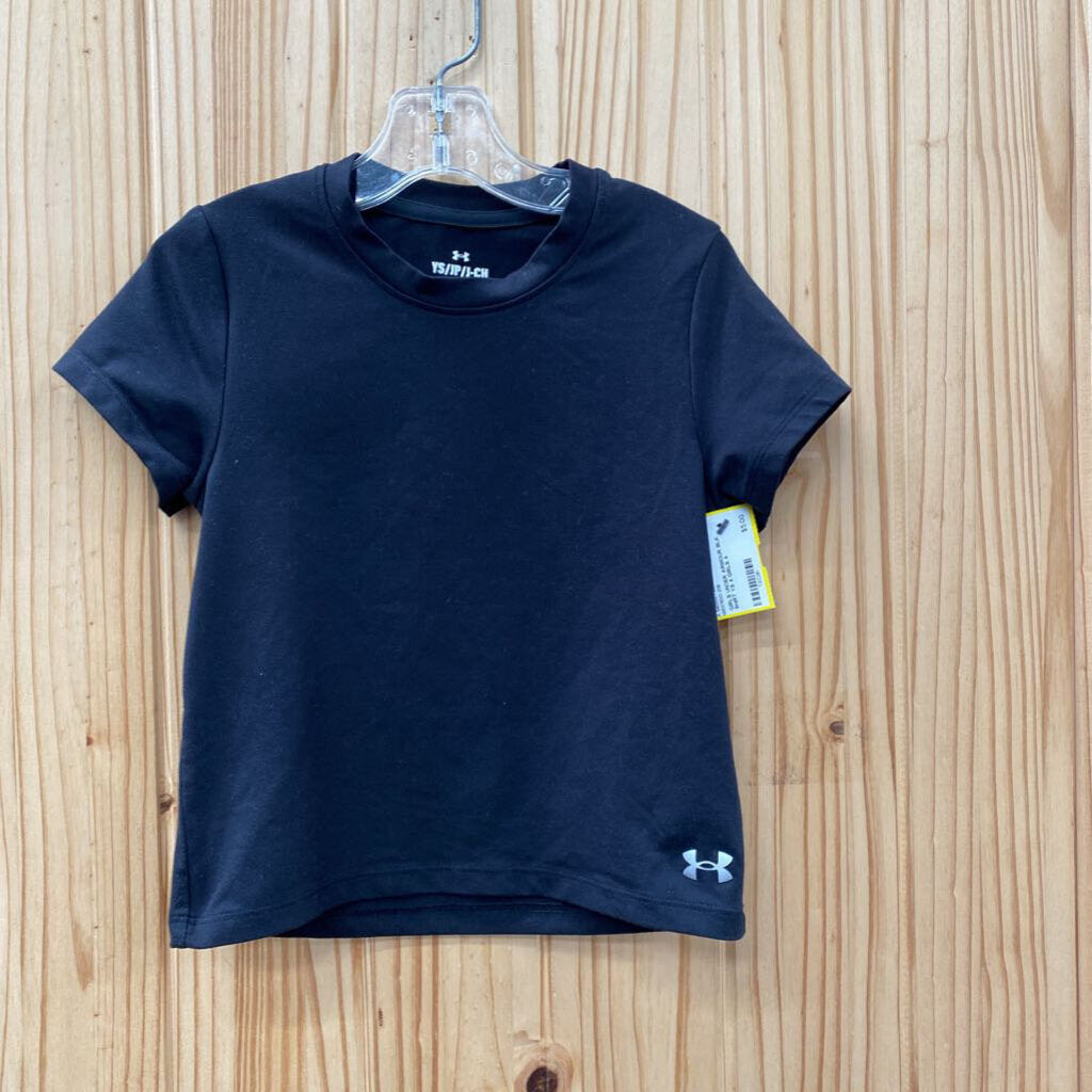 GIRLS UNDER ARMOUR BLK SHIRT YS 4