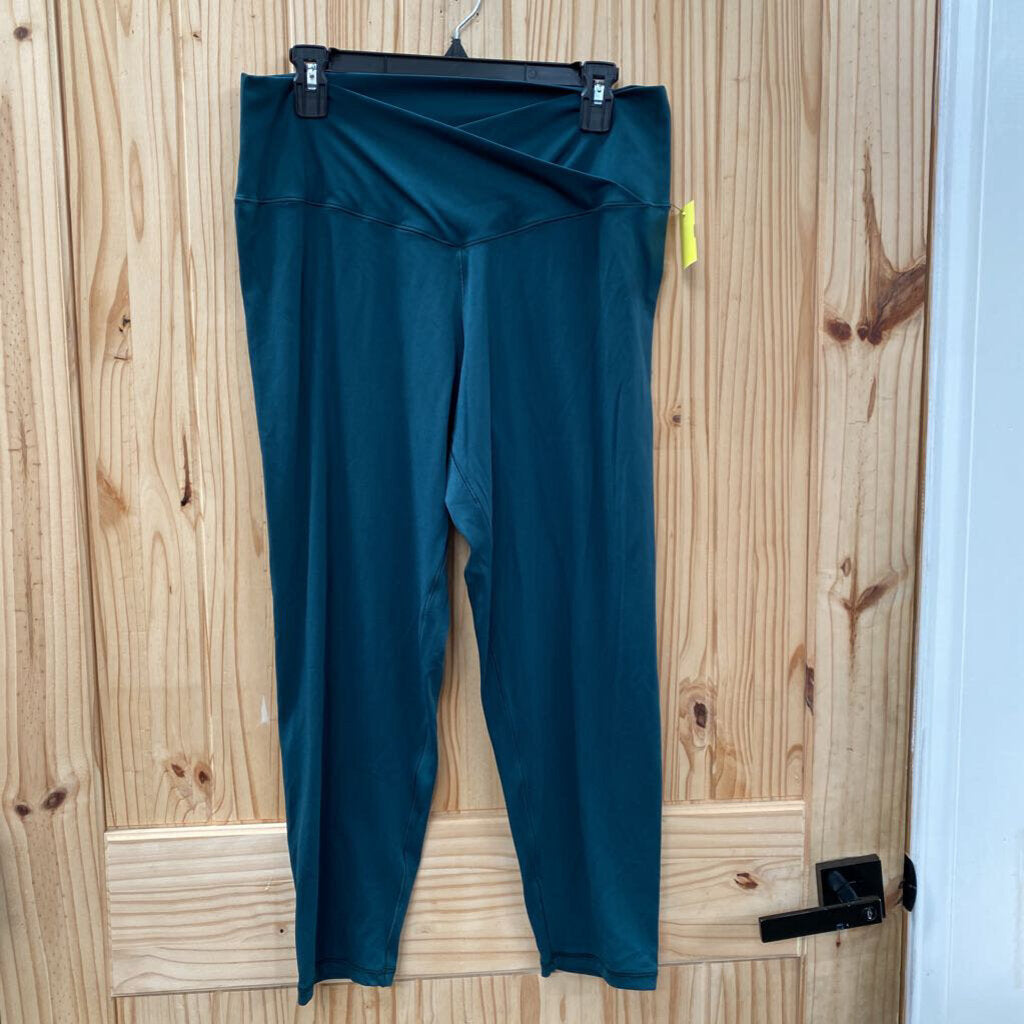 AERIE OFFLINE WOMENS 2X GREEN CROSSOVER