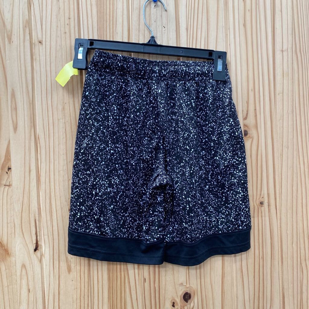 BOYS UNDER ARMOUR SHORTS BLK/WHITE YSM 8