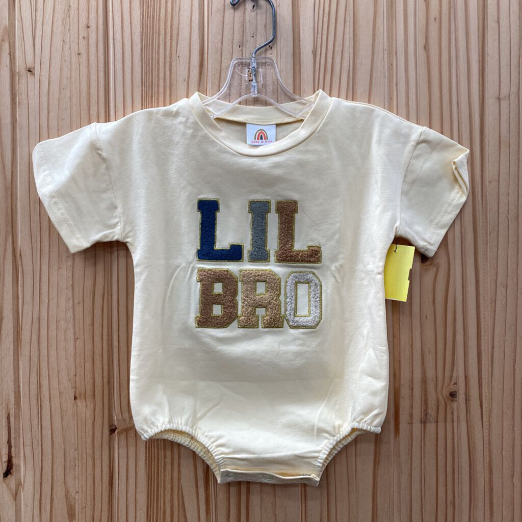 BOYS LIL BRO CREAM ONESIE SHIRT 18M