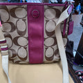 WOMENS COACH PURSE