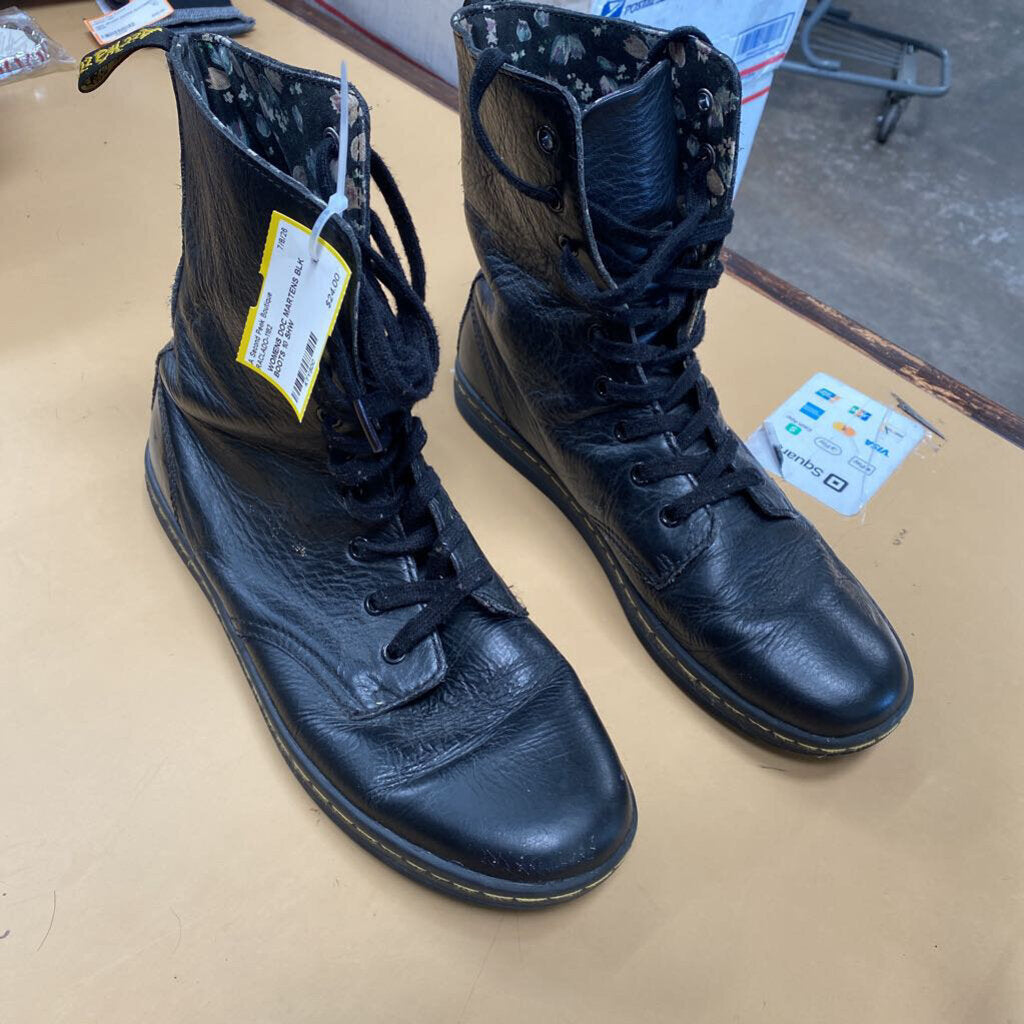 WOMENS DOC MARTENS BLK BOOTS 10