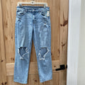 WOMENS AMERICAN EAGLE LT DENIM DIST. JEANS 8