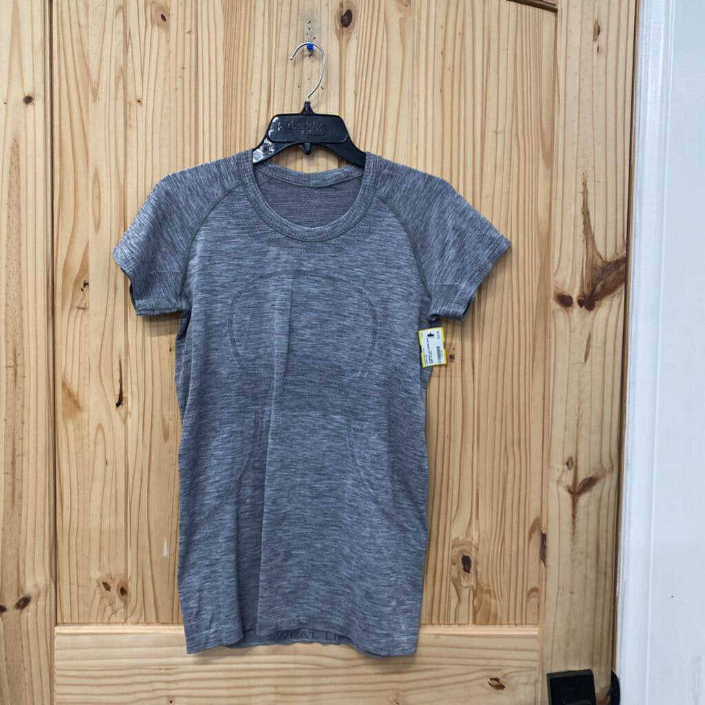 WOMENS LULULEMON GREY SHIRT 10