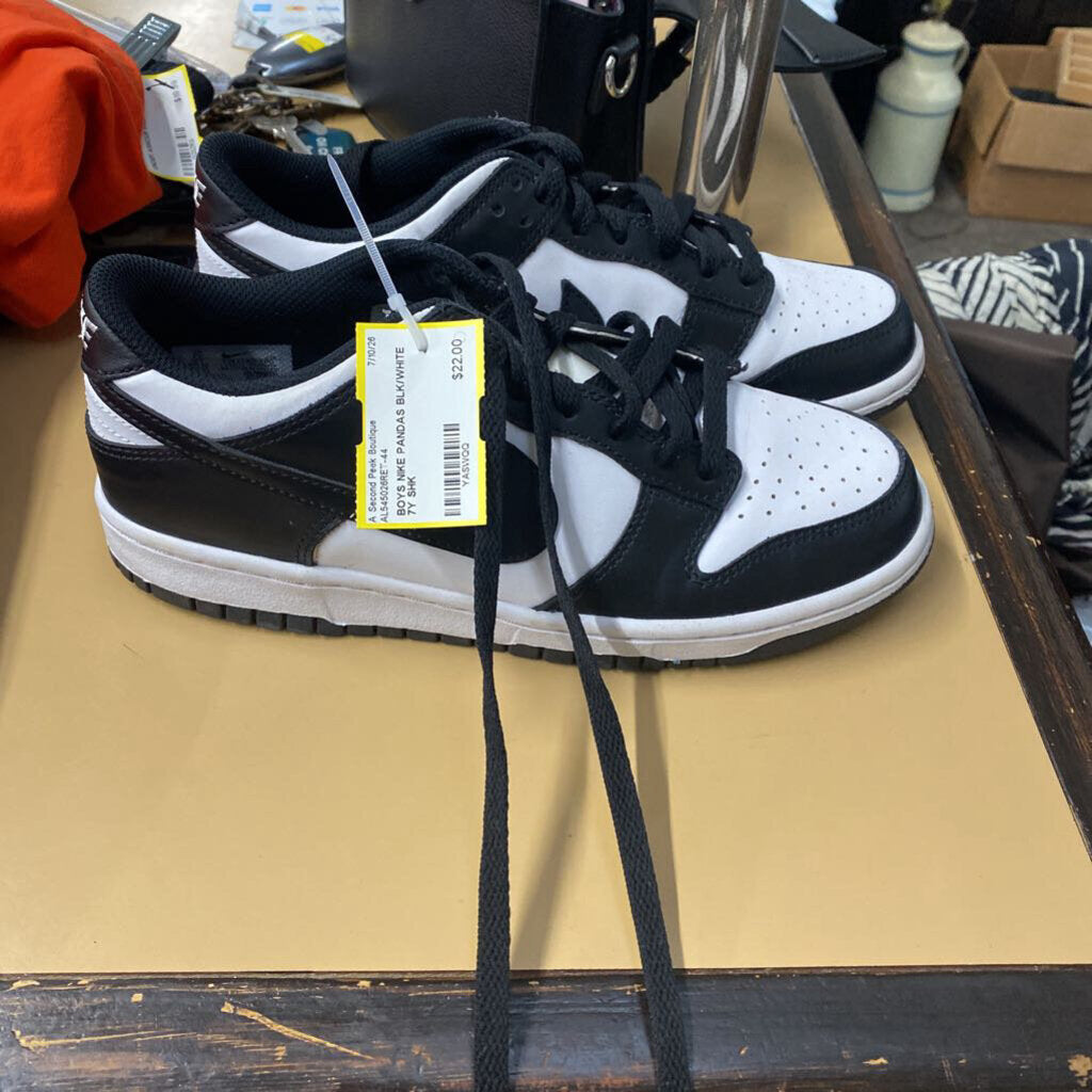 BOYS NIKE PANDAS BLK/WHITE 7Y