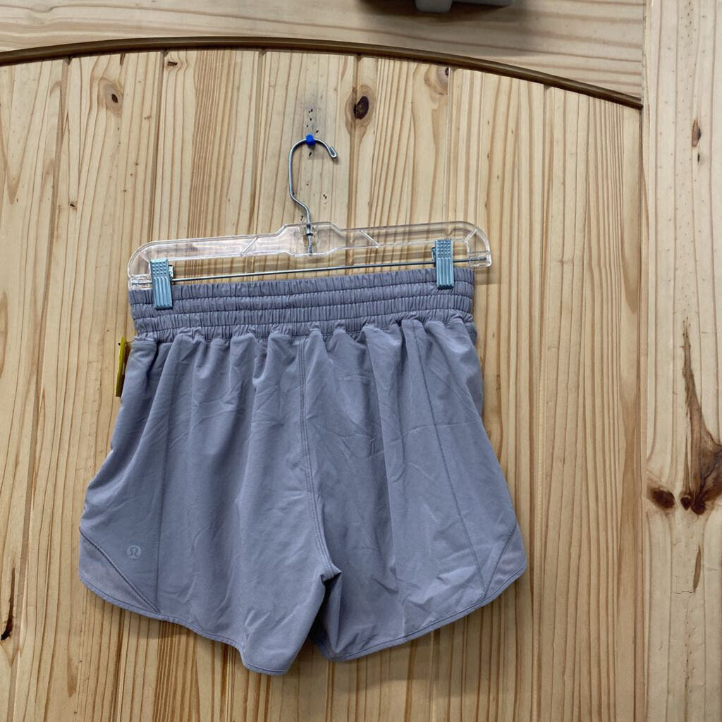 WOMENS LULULEMON GREY SHORTS 6