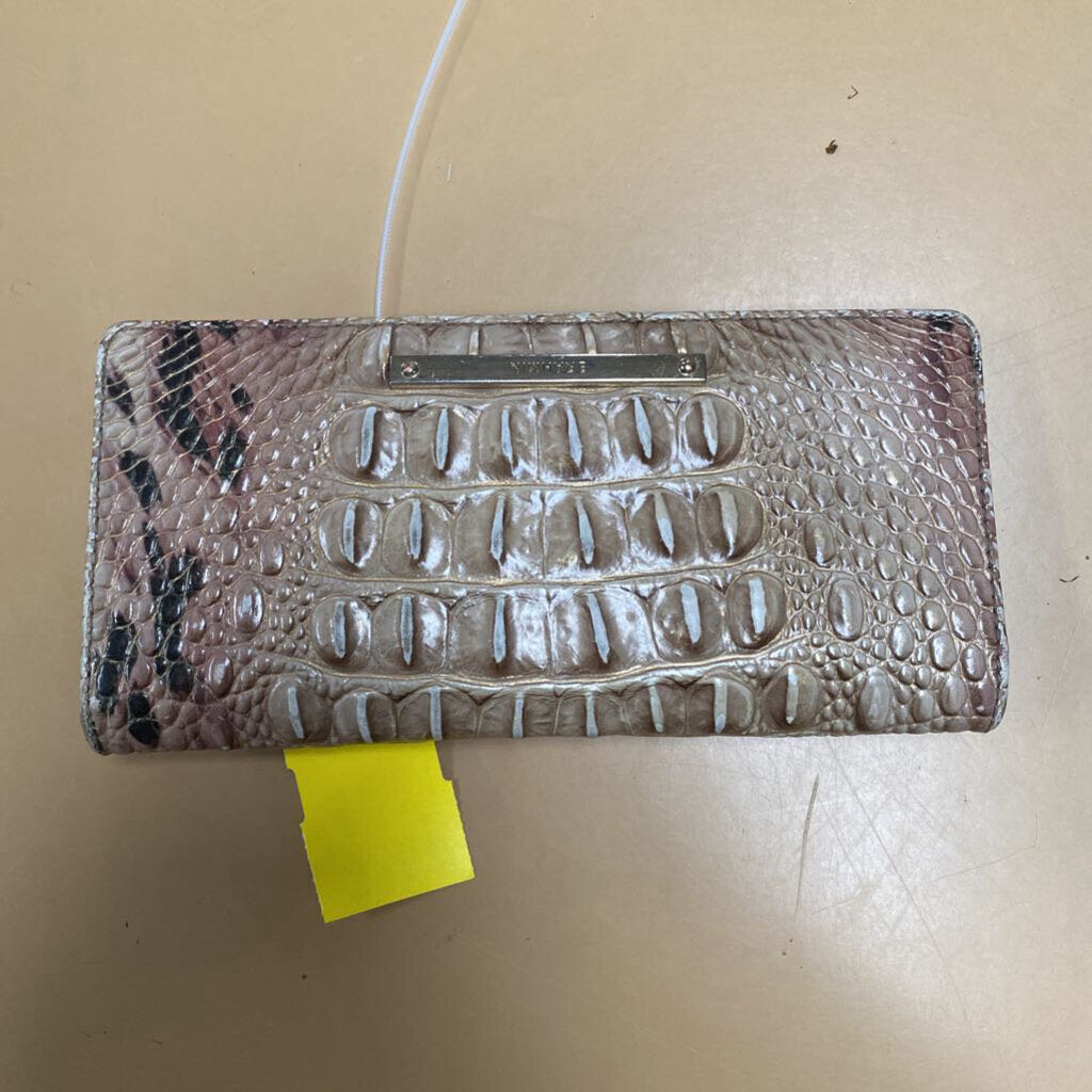 WOMENS BRAHMIN WALLET