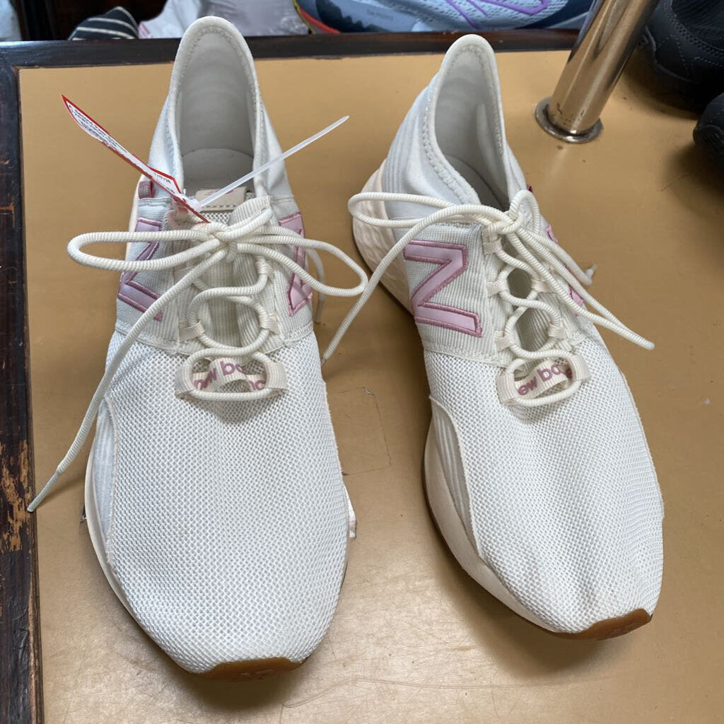 WOMENS NEW BALANCE SHOES MAUVE/BEIGE 6