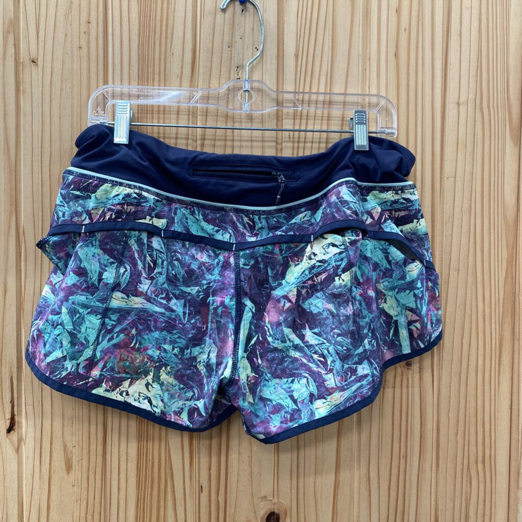 LULULEMON NAVY SHORT W/PATTERN 10