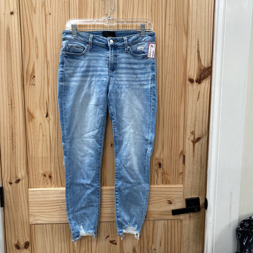 WOMENS BUCKLE BLK LT DENIM JEANS 27