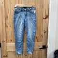 WOMENS BUCKLE BLK LT DENIM JEANS 27