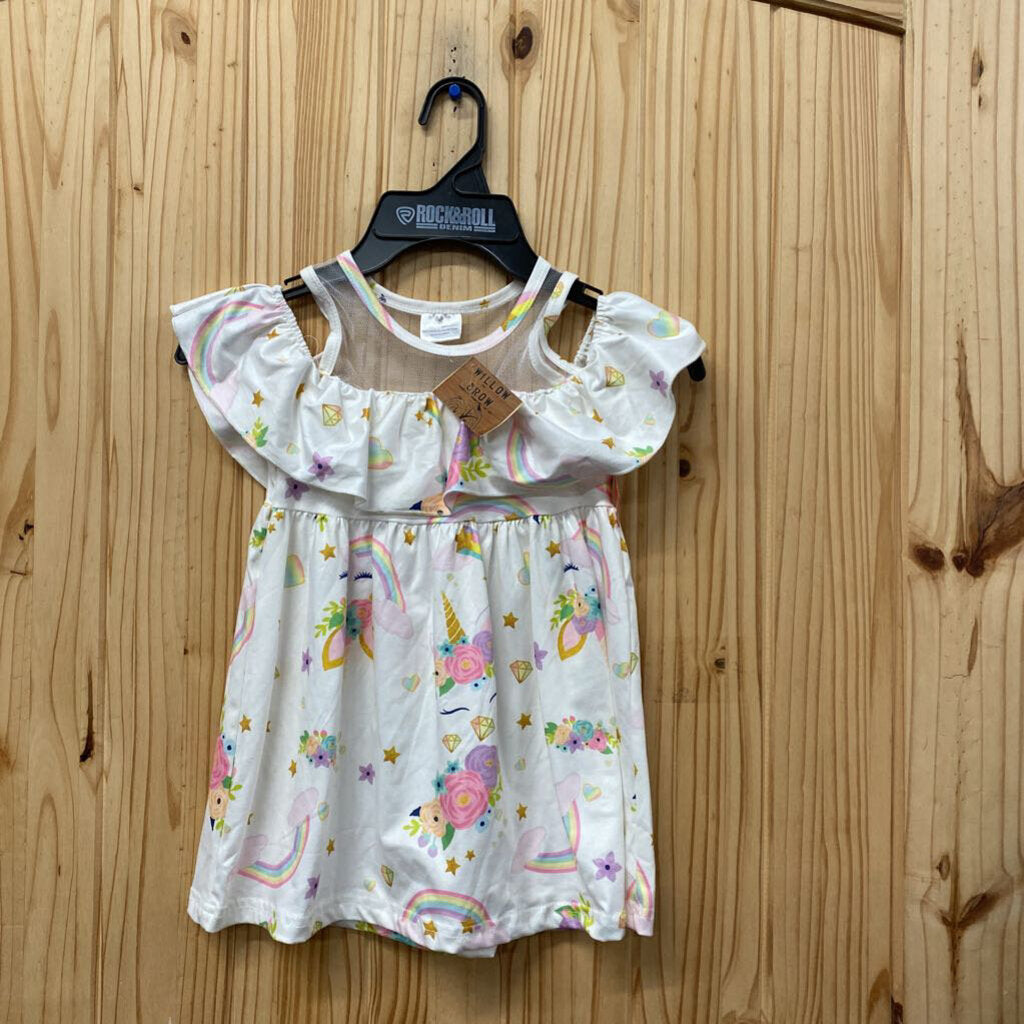 GIRLS WHITE TOP W/UNICORNS/FLOWERS S