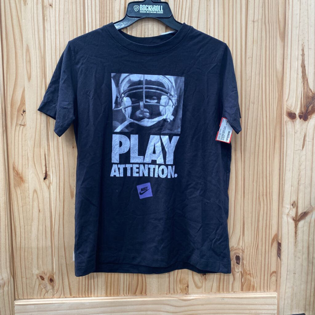 BOYS NIKE SHIRT PLAY ATTENTION BLK/WHITE L 12 NWT