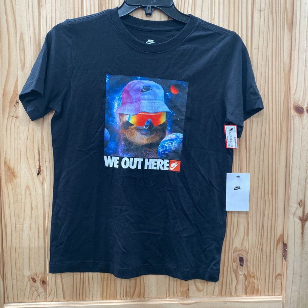 BOYS NIKE WE OUT HERE BLK SHIRT L 12 NWT