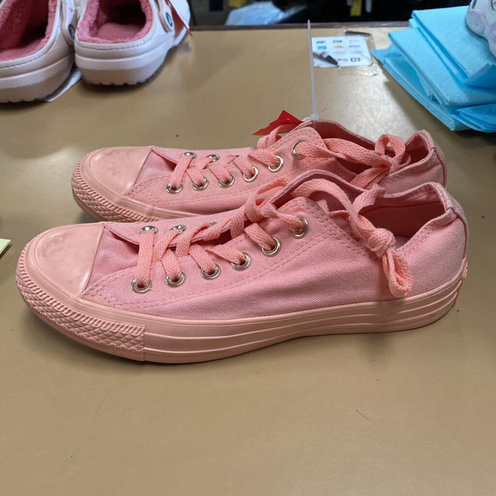 WOMENS CONVERSE SHOE SPEACH 7.5
