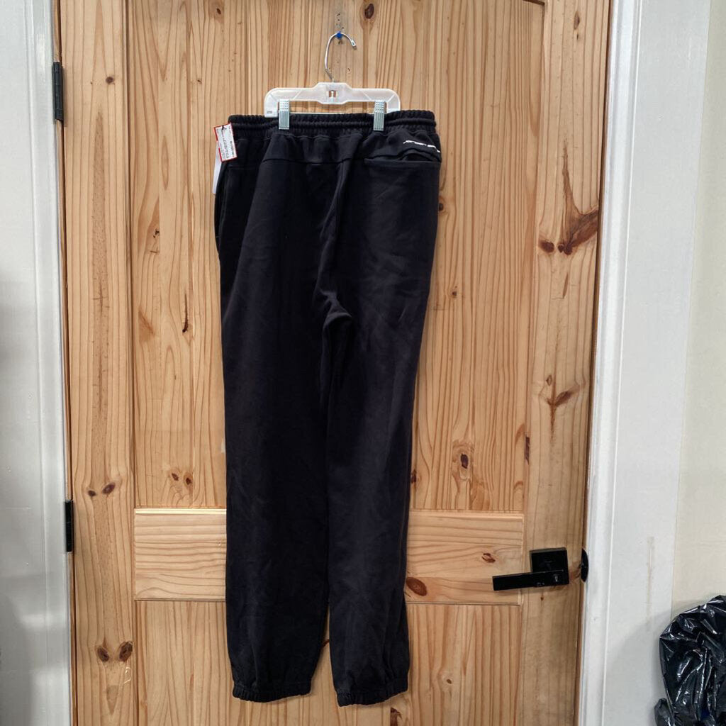 BOYS XL JORDAN BLK JOGGERS XL 14 NWT