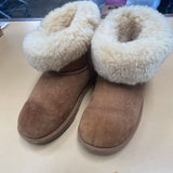 GIRLS UGG BOOTS CHESTNUT W/FUR 4