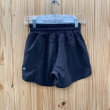 WOMENS LULULEMON BLK SHORTS 4 (LINER CUT OUT)