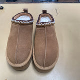WOMENS DREAM PAIRS CHESTNUT CLOGS 7 NEW