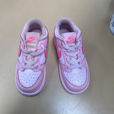 GIRLS NIKES PINK 8C