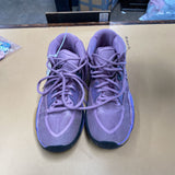 BOYS NIKE KYRIE IRVING HIGH TOPS PURPLE/GOLD 7Y