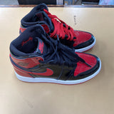 JORDAN 1 RETRO HIGH OG PATENT BRED FAMILY RED/BLK 3.5Y