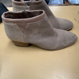 WOMENS TOMS TAUPE ANKLE BOOTS 8.5
