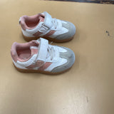 GIRLS FIRST STEPS 5